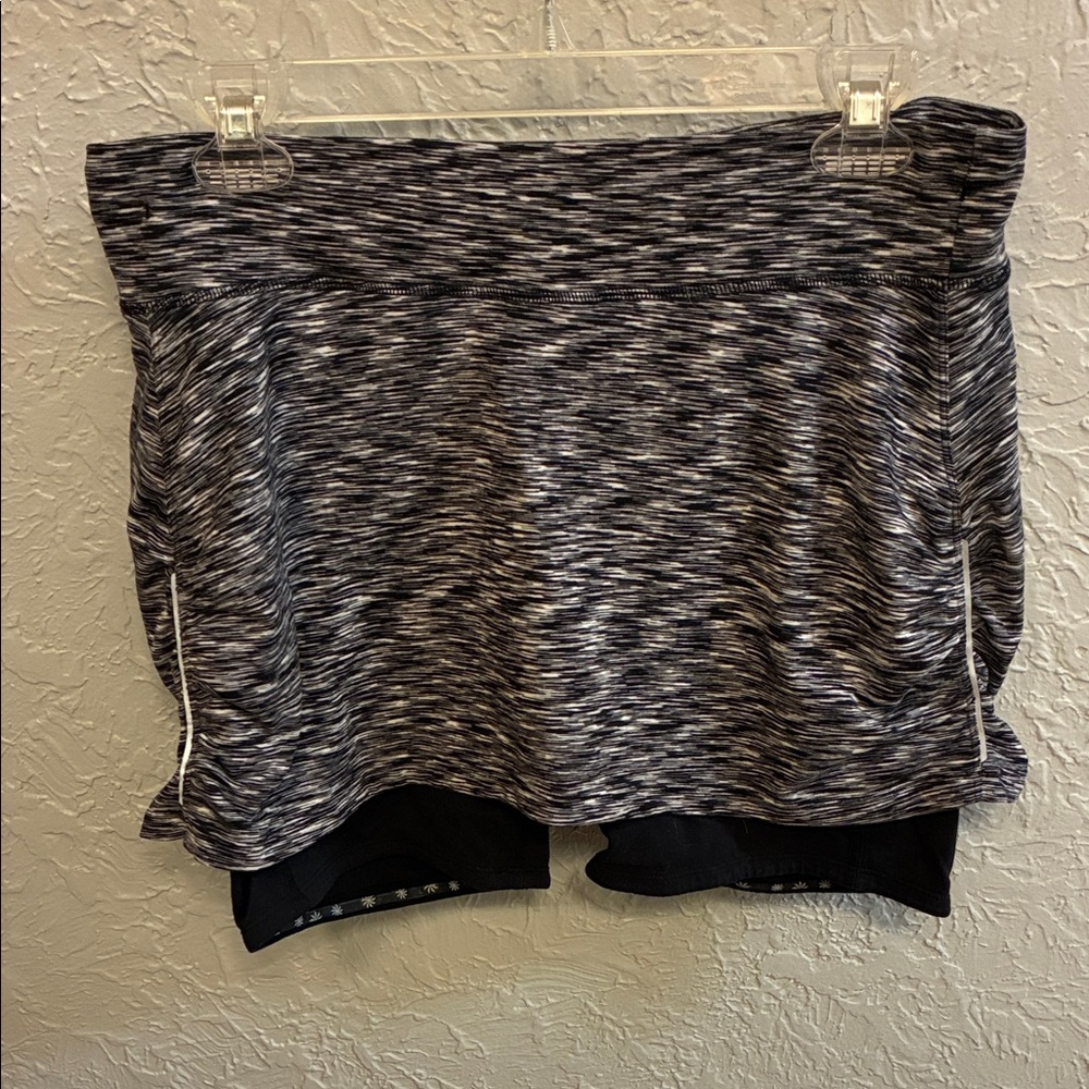Athleta Black Athletic Skirt with Gray Space-Dye Waistband